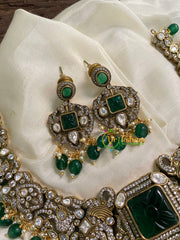 Green Victorian Diamond Short Neckpiece -VV556