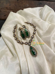 Emerald Green Victorian Diamond Pendant Neckpiece -Bullet -VV536