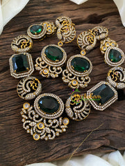Emerald Green Victorian Diamond Short Neckpiece -VV835