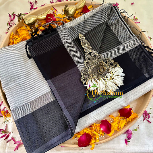 White with Black Border Maheshwari Silk Cotton Saree -VS1782