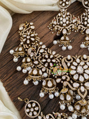 White Victorian Diamond Short Neckpiece -VV877