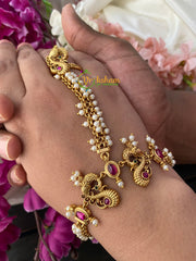 Premium Bracelet with Finger Ring -Pearl-G2626