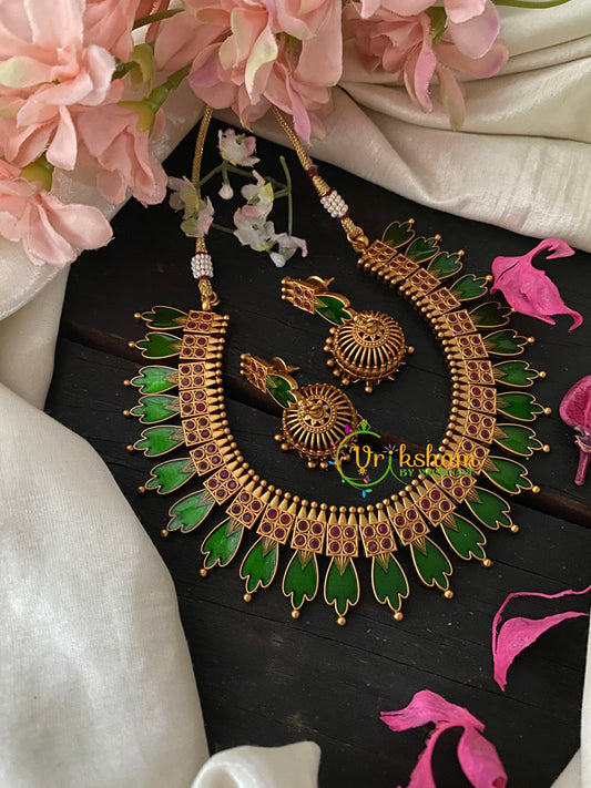 Gold Look Alike Palakka Short Neckpiece-Petals-G4260