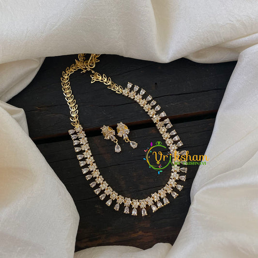 Gold Tone American Diamond Short Neckpiece -G6578