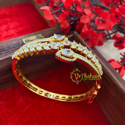 Gold Tone American Diamond Bracelet-Petals-G3262