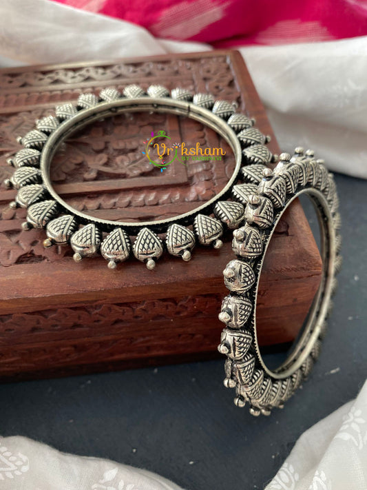 Oxidized German Silver Kolhapuri Bangles -Pine-S0162