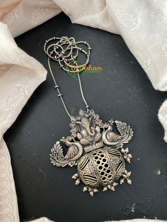 Silver Look Alike Pendant Chain -S0237