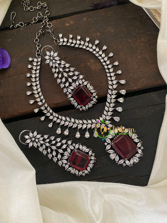 Red Victorian Diamond Short Neckpeice -VV362