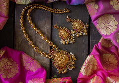 Precious Kemp Lakshmi Pendant with chain and earrings-G702