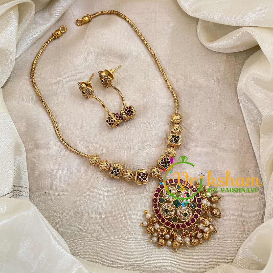 Red Green Addigai Gold Pendant Short Neckpiece-Gold bead -G10642