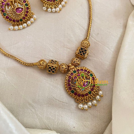 Addigai Gold Pendant Short Neckpiece-Gold bead-G10644