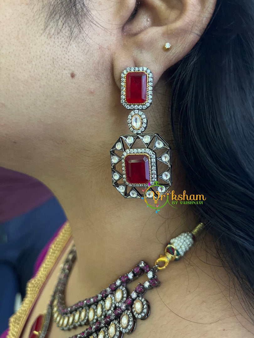 Red Victorian Diamond Short Neckpeice -VV072