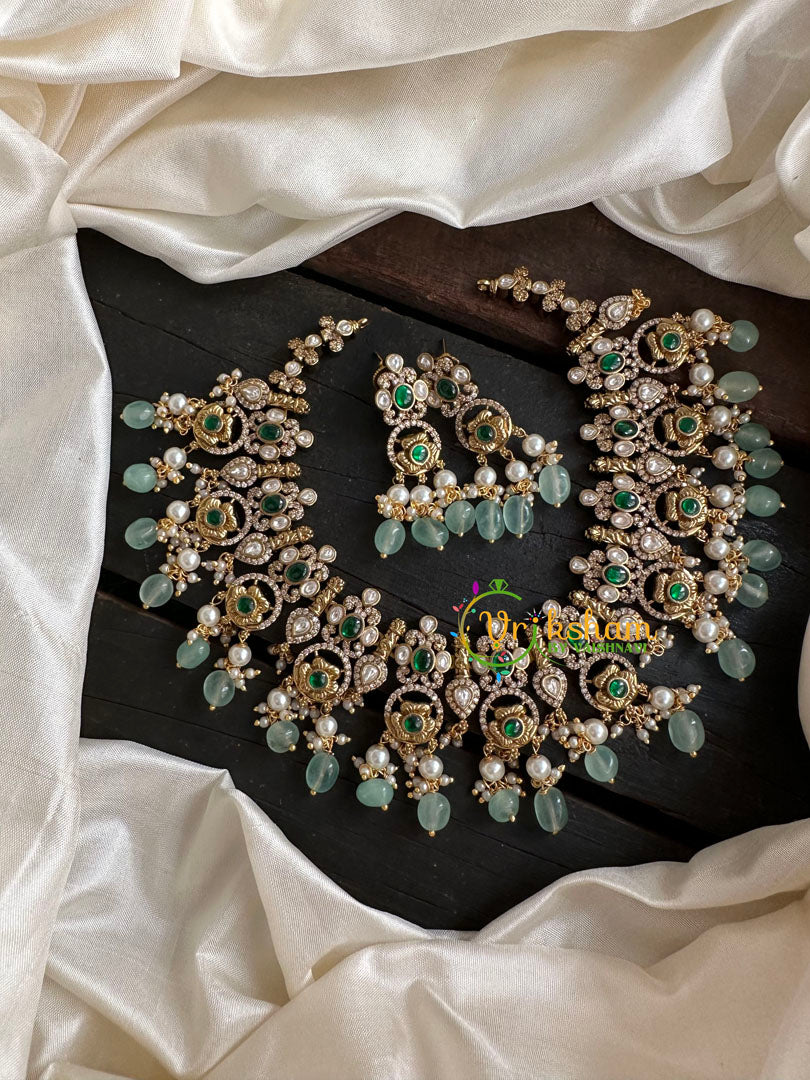 Green Victorian Diamond Short Neckpiece -VV120