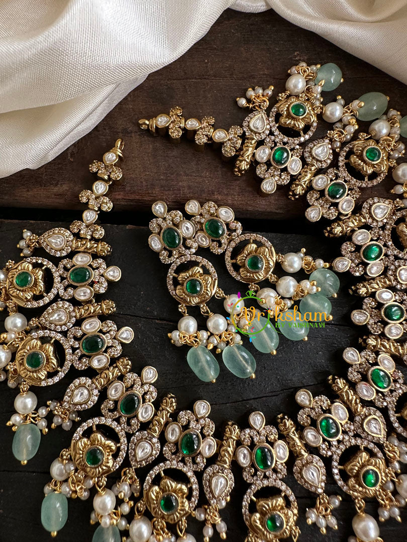 Green Victorian Diamond Short Neckpiece -VV120