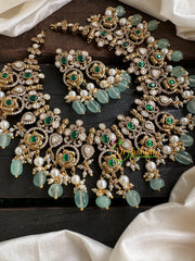 Green Victorian Diamond Short Neckpiece -VV120
