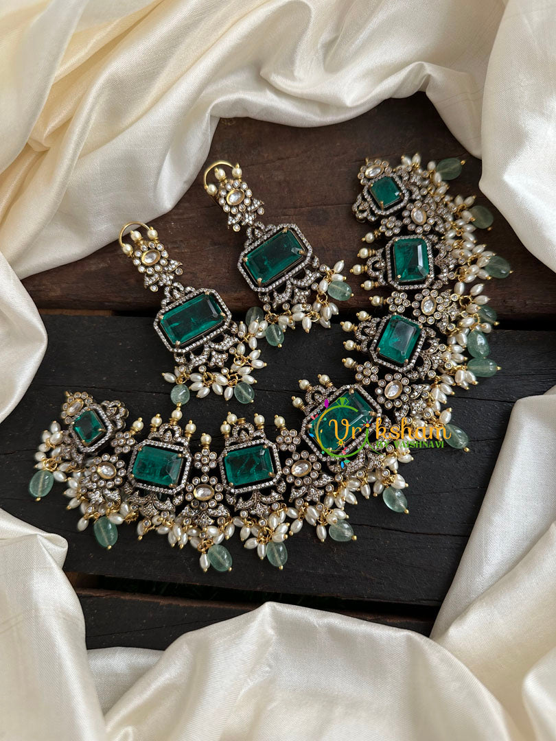 Green Victorian Diamond Short Neckpiece -VV115