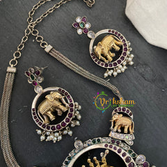 Dual Tone Elephant Choker -Red Green White -S615