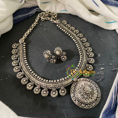 Oxidized Kolhapuri Pendant Short Neckpiece-S689