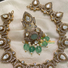 Pastel Green Victorian Diamond Short Neckpiece -VV561