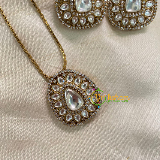 White Victorian Diamond Pendant Chain -Oblong-VV579