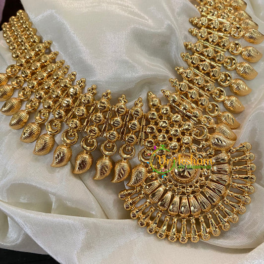 Gold Look Alike Maangamalai with Pendant Long Neckpiece-G8704