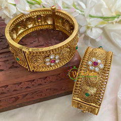 Premium AD Stone Bridal Bangle-Screw Type Bangles-G1812