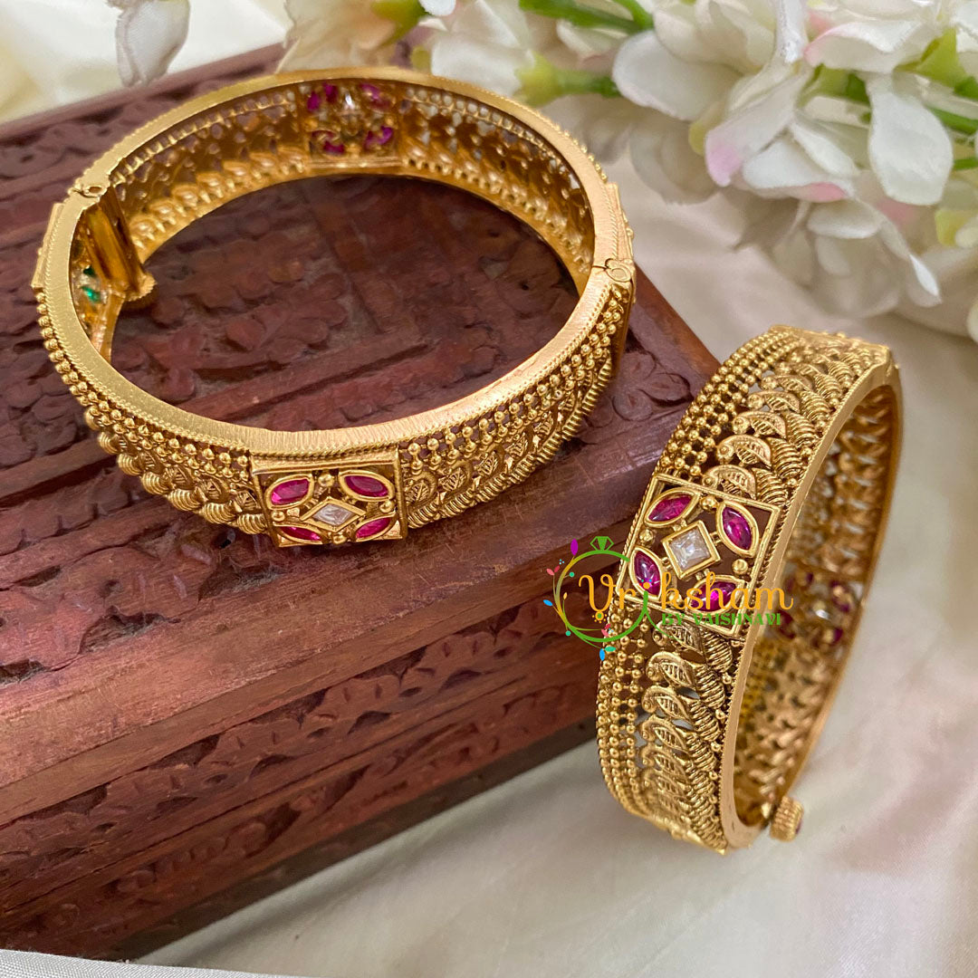 Premium AD Stone Bridal Bangle-G3162 – vrikshamindia