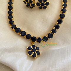 Simple Gold AD Stone Choker with Flower Pendant-Blue-G3200