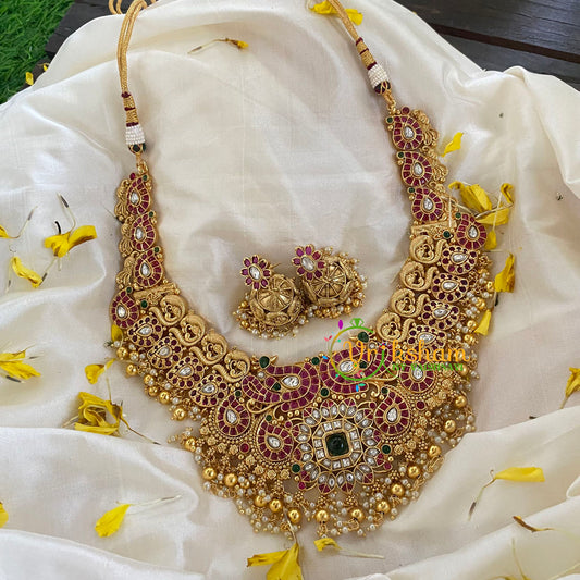 Exquisite Precious AD Stone Short Neckpiece-Gold and Pearl-G5456