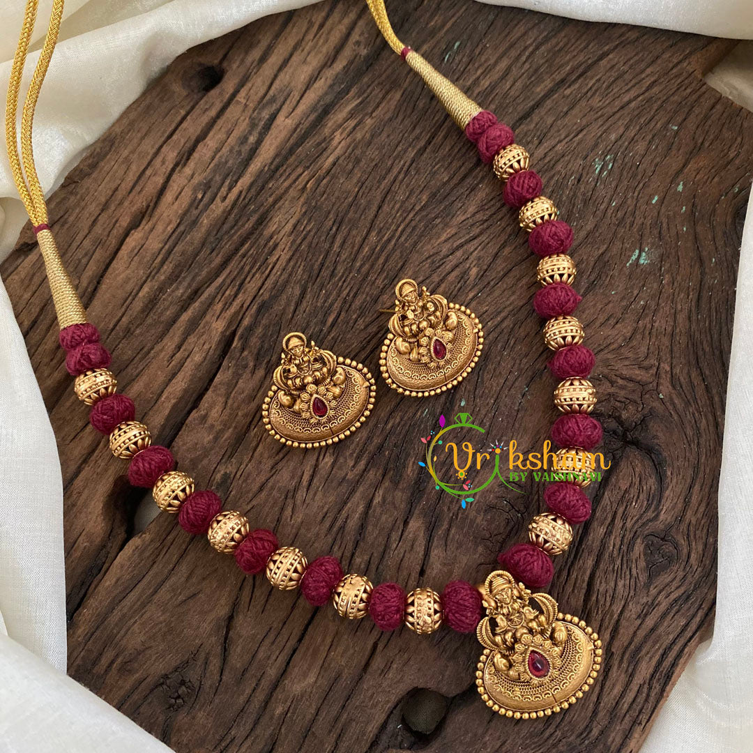 Red Thread Lakshmi Pendant Short Neckpiece-Single Pendant-G9638