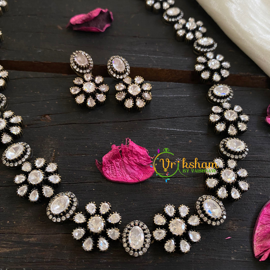 White Victorian Diamond Neckpiece-Mid-Length-VV018