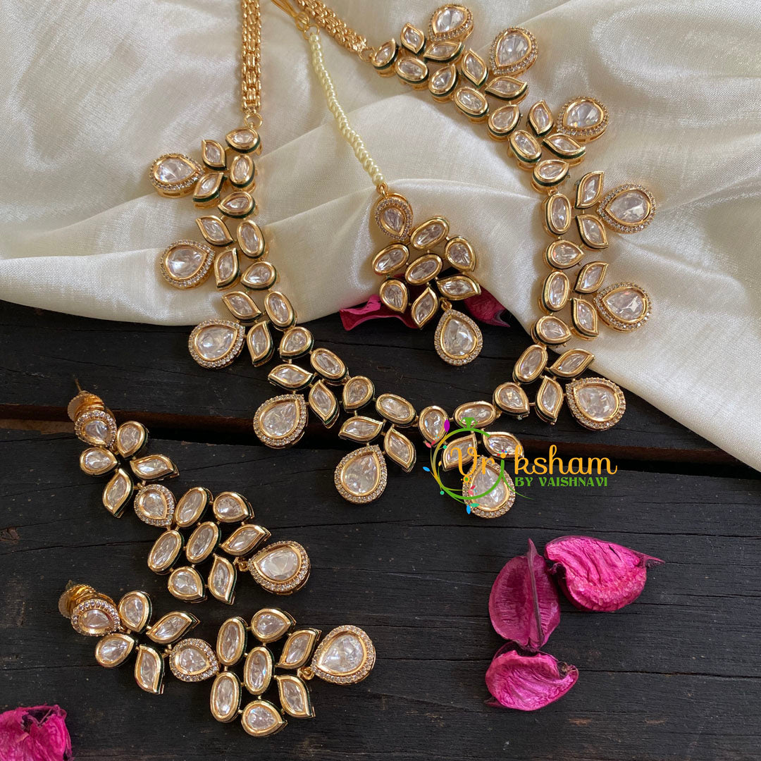 White Victorian Diamond High Neck Choker-VV042