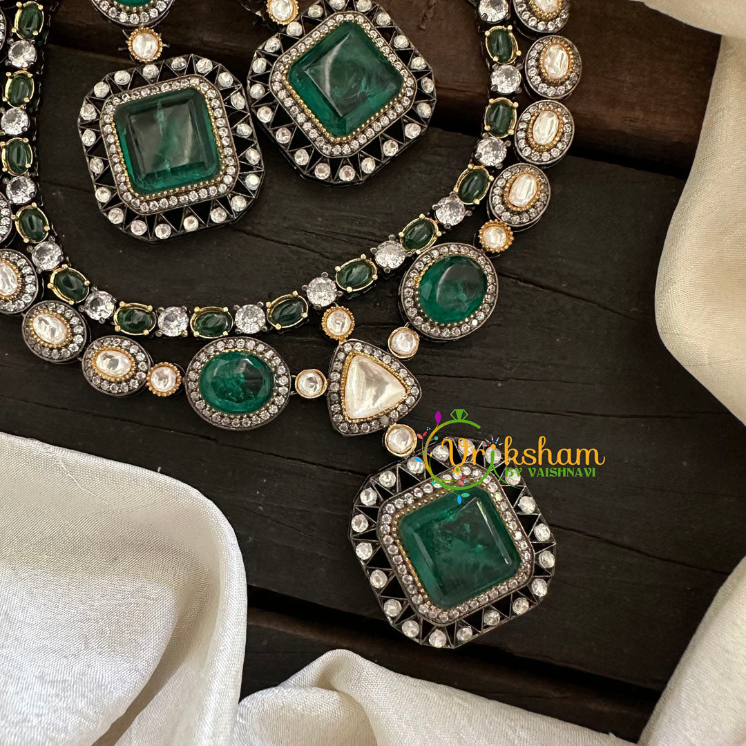 Green Victorian Diamond Short Neckpeice -VV069
