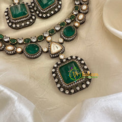 Green Victorian Diamond Short Neckpeice -VV069