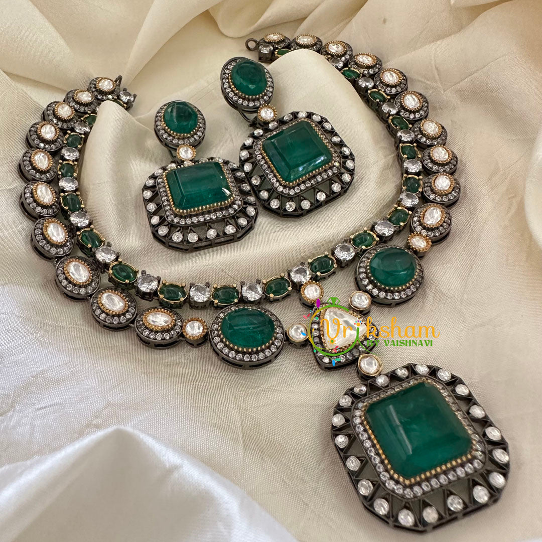 Green Victorian Diamond Short Neckpeice -VV069