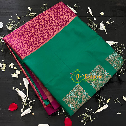 Bottle Green with Majenta Pallu Soft Silk Saree-VS40