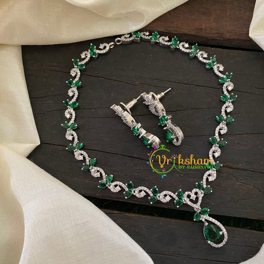 White Tone American Diamond Choker Short Neckpiece-Green-G7040