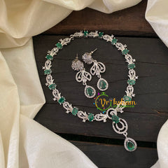 White Tone American Diamond Choker Short Neckpiece-Green-G7039