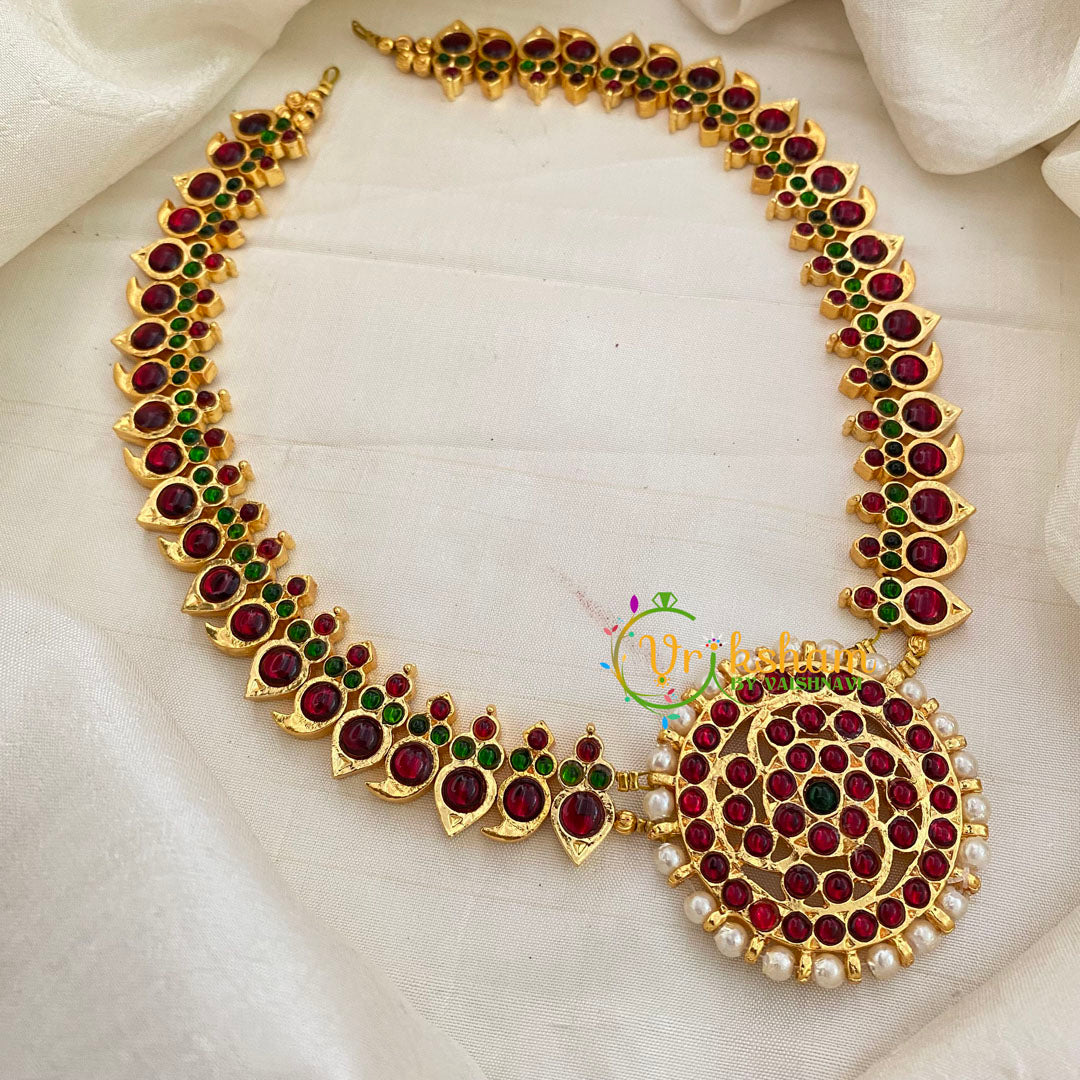 Traditional Kemp Neckpiece with Suryan Pendant-G7196 – vrikshamindia