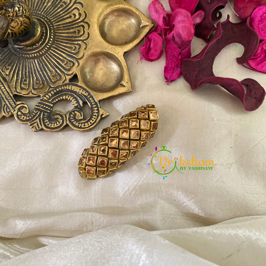 Silk Thread Kundan Saree Pin -Glossy Gold-G9384