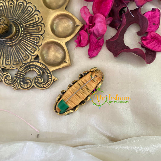 Silk Thread Kundan Saree Pin -Purple-Shell-G9362