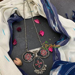 Silver Look Alike Pendant Neckpiece-S350