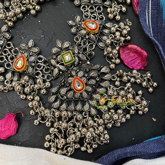 Kundan Silver look Alike Short Neckpiece-S353